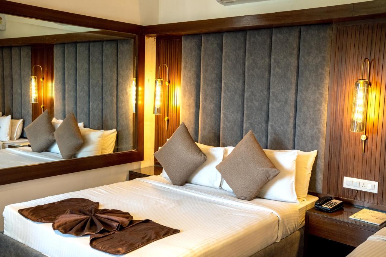 Redwood Resort Panchkula Exterior foto