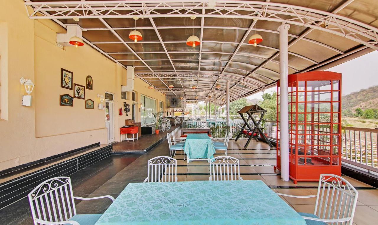 Redwood Resort Panchkula Exterior foto